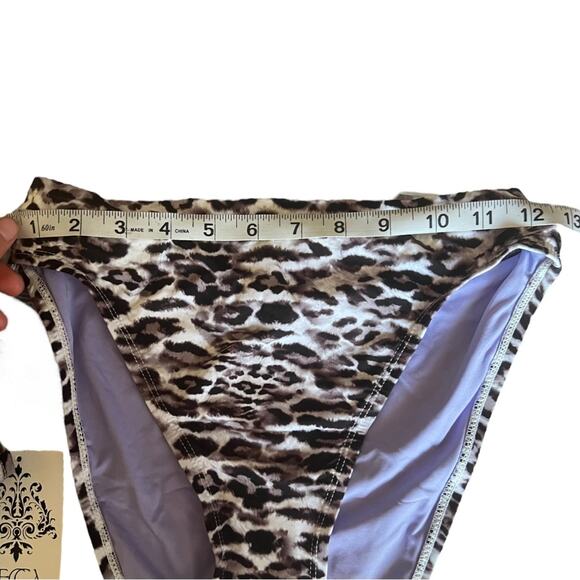 Becca Swimsuit 2 Piece Bikini Leopard print Set Size M - Picture 11 of 12